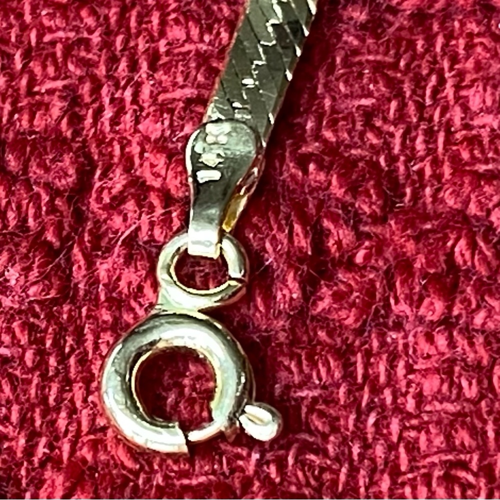 L-18: Solid 14k YG Herringbone Mirror Finish Neck Chain- 17 3/4” 4mm Width. - Picture 9 of 11